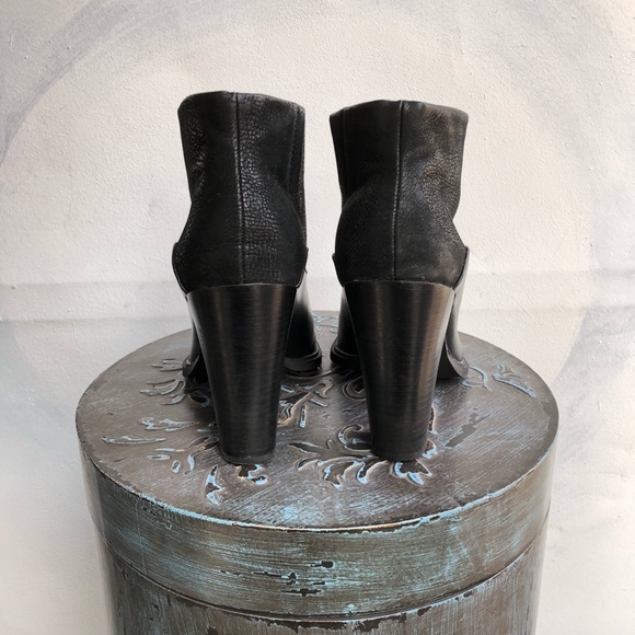 Crown Vintage Kiley Black High Heel Booties - Picture 3 of 8